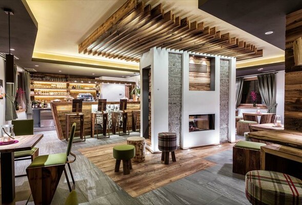 Hotel Chalet Vites_Bar