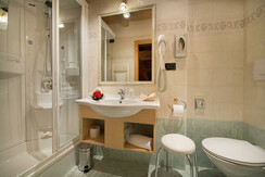 Bagno camera doppia Junior Suite