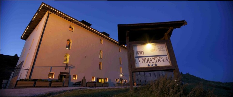 Dimora Storica La Mirandola - Tonale -