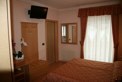 Stanza doppia con balcone