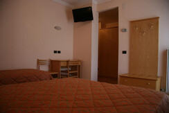 Stanza tripla con balcone, Dolomiti Hotel Olimpia