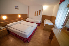 04102019-122_DSC1669