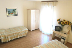 Eco Hotel Zanella - Camera Tripla 02