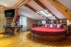 Suite 125A3532-HDR