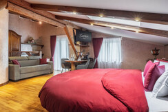 Suite 125A3544-HDR