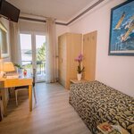  Photo of Single room with lake view