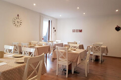 sala colaz1