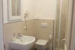bagno con doccia