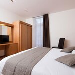  Photo of Double room, shower or bath, toilet