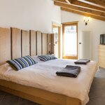  Foto von Vierbettzimmer, Dusche, WC, Balkon