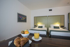 STANDARD TWIN BEDROOM