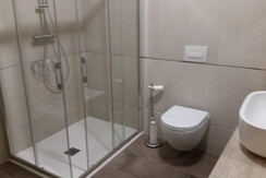 bagno doppia balcone