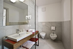 bagno junior suite 4