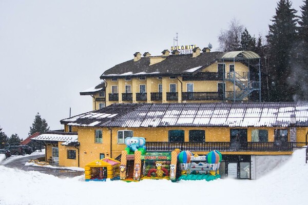 Hotel Dolomiti INVERNO_