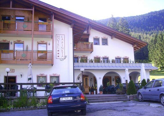 hotel la pineta - vista