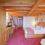  Foto von Familienzimmer - Rododendro