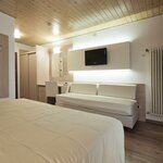  Foto von Dreibettzimmer Standard