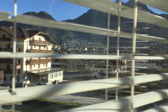 3DEB73EC-AEC9-4C3D-9497-389B79FF3246