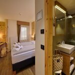  Photo of Double room, shower