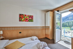 Suite 1