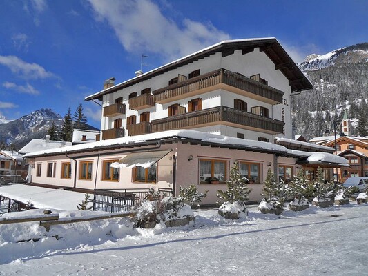 Hotel Soreghina - Canazei - Val di Fassa - Winter