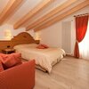  Foto von Doppelzimmer - superior mit dem Sofa