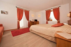 Tripla Luxury