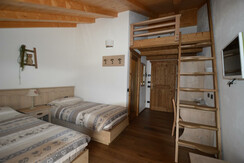 Camera Pernice Bianca