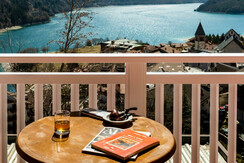 vista lago dal balcone