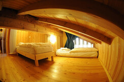 Mas de la Bolp, Mansarda Giglio Rosso