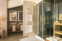 Bagno_e_zona_benessere_suite