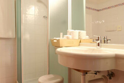 Hotel Bellacosta camera comfort bagno