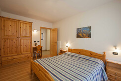 Residence-Cristina-Pozza_Violetta (5)