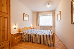 Residence-Cristina-Pozza_Botton-d-Oro (4)