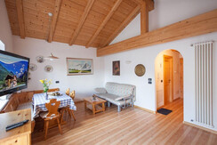 Residence-Cristina-Pozza_Campanula (7)