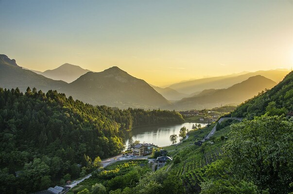 lago Canzolino Miralago tramonto Trentino
