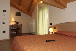 Monolocale 3 posti letto residence Miralago