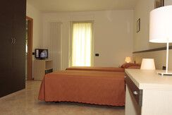 camera tripla hotel Miralago Trentino