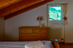 Particolare camera MANSARDA