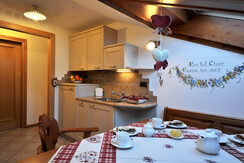 tavolo cucina 5b e 1 lato cucina di chiara