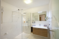 Bagno Junior Suite CADINA