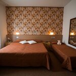  Photo of Family room Economy