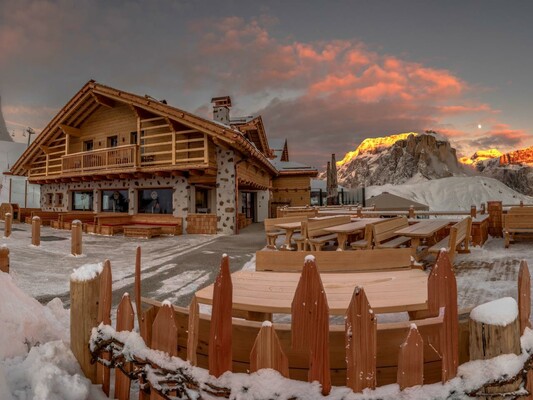 Rifugio Salei Passo Sella - Canazei - Val di Fassa