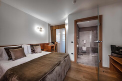 2018-12-21-Wolkersdorfer-Room&Bath-DSC-2606-key