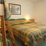  Фото 4-местный номер, душ и ванна, туалет, некурящий | © Sport Hotel Pampeago S.R.L.