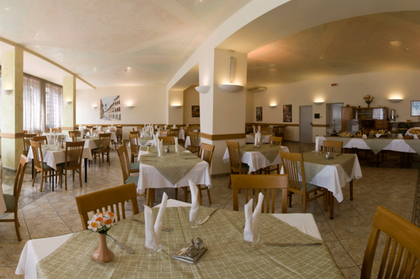 Sala da Pranzo Villa Flora