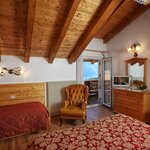  Photo of CAMERA SINGOLA