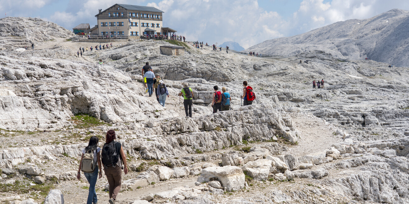 Die Berge und das legendäre „Alpenglühen“ AUF ENTDECKUNGSTOUR DURCH DAS UNESCO-WELTERBE DER DOLOMITEN #1