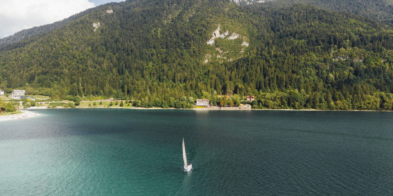 Riflessi d’acqua. I laghi del Trentino rivivono nella cornice della primavera #1