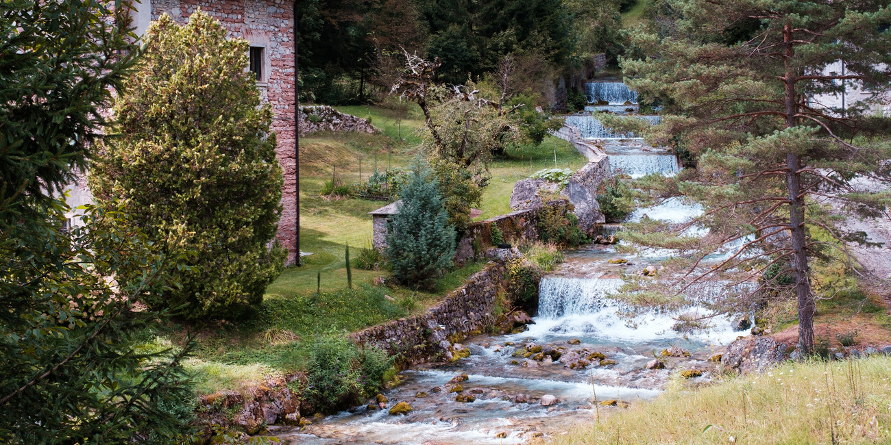 Journeys into the history and traditions of mountain valleys  AT A LEISURELY PACE ALONG THE PATHWAYS OF TRENTINO #3